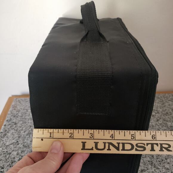 VTG Conductor Series CD Storage Holds 30 CDs Hard Plastic Insert Zipper EUC - Picture 8 of 11